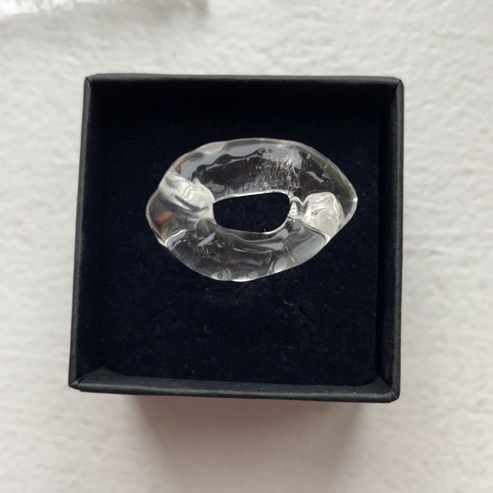 Levens glass hand blown ring size 7